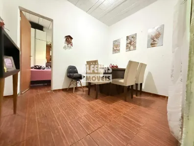 Casa com 3 Quartos à venda, 300m² no Sapucaia, Contagem