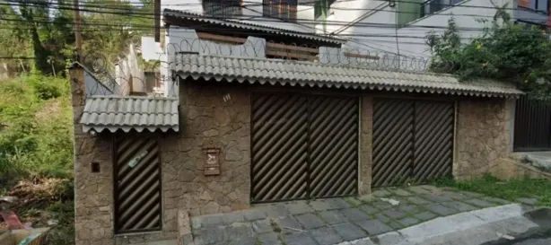 Casa com 4 Quartos à venda, 296m² no Palmeiras, Nova Iguaçu