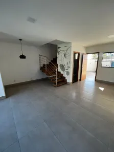 Sobrado com 3 Quartos à venda, 120m² no Parque Hayala, Aparecida de Goiânia