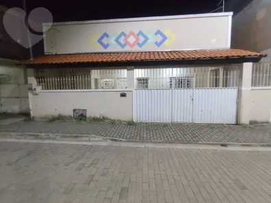 Casa com 2 Quartos à venda, 180m² no Patronato, São Gonçalo