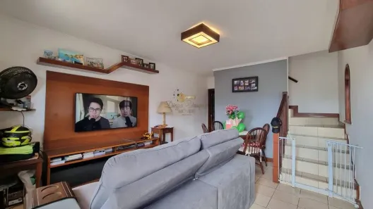Casa de Condomínio com 2 Quartos à venda, 86m² no Vale do Paraíso, Teresópolis