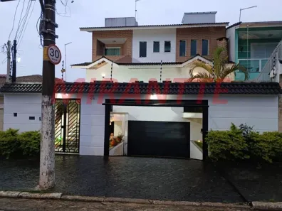 Sobrado com 3 Quartos à venda, 250m² no Jardim Guapira, São Paulo