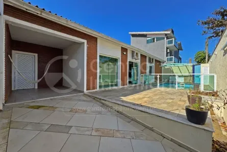 Casa com 3 Quartos à venda, 100m² no , Peruíbe