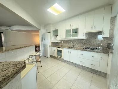 Apartamento com 3 Quartos à venda, 120m² no Centro, Balneário Camboriú