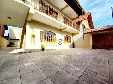Casa com 4 Quartos à venda, 275m² no Arujá Center Ville, Arujá