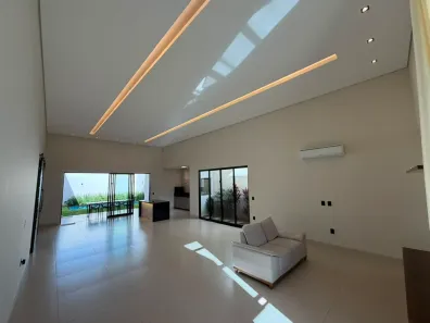 Casa com 3 Quartos para alugar, 228m² no Residencial Bocaina, Araxá