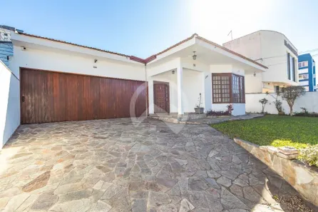 Casa com 4 Quartos à venda, 360m² no Cristo Rei, Curitiba