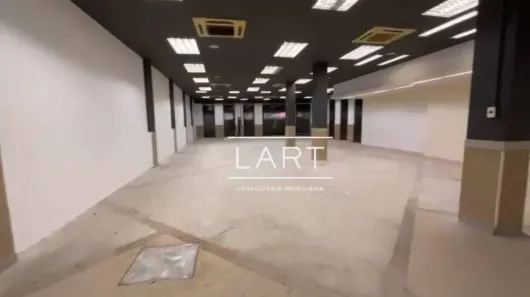 Galpão/Depósito/Armazém para alugar, 400m² no Ipanema, Rio de Janeiro