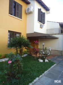 Casa de Condomínio com 3 Quartos à venda, 154m² no Cavalhada, Porto Alegre