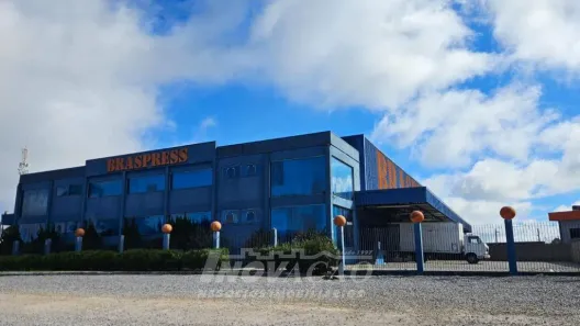 Galpão/Depósito/Armazém para alugar, 1600m² no Santa Fé, Caxias do Sul
