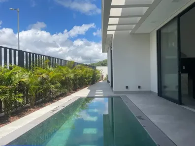 Casa de Condomínio com 4 Quartos à venda, 243m² no Granja Marileusa, Uberlândia