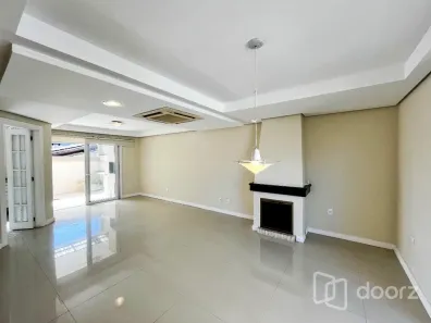 Casa com 4 Quartos à venda, 212m² no Chácara das Pedras, Porto Alegre