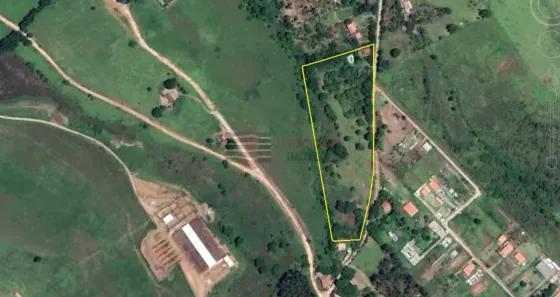 Fazenda/Sítio com 1 Quarto à venda, 10000m² no Chácara Marambaia, Caçapava
