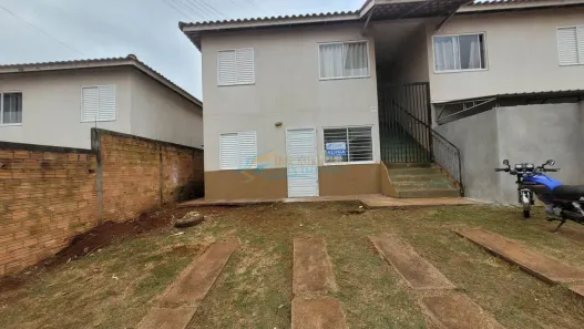 Apartamento com 2 Quartos para alugar, 50m² no Floresta, Cascavel