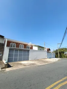 Casa com 4 Quartos para alugar, 370m² no Vila Nogueira, Campinas