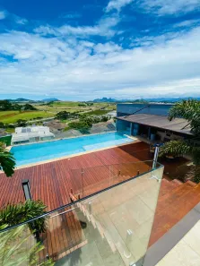 Casa de Condomínio com 4 Quartos à venda, 460m² no Lagoa, Macaé