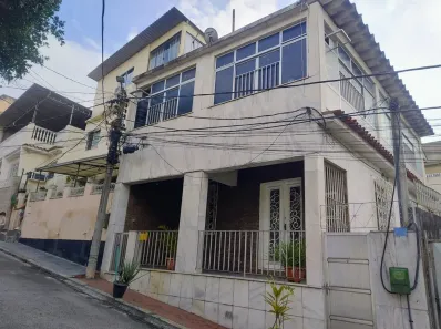 Casa com 5 Quartos à venda, 156m² no Irajá, Rio de Janeiro