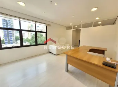 Sala Comercial à venda, 38m² no Vila Nova Conceição, São Paulo