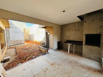 Casa com 3 Quartos à venda, 180m² no Novo Mundo, Uberlândia