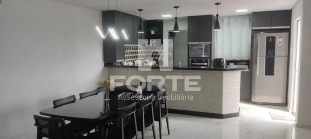 Sobrado com 3 Quartos à venda, 210m² no Residencial Colinas, Mogi das Cruzes
