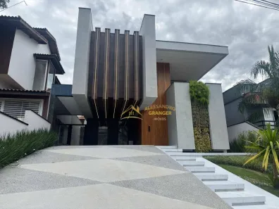 Casa de Condomínio com 3 Quartos à venda, 300m² no Parque Residencial Itapeti, Mogi das Cruzes