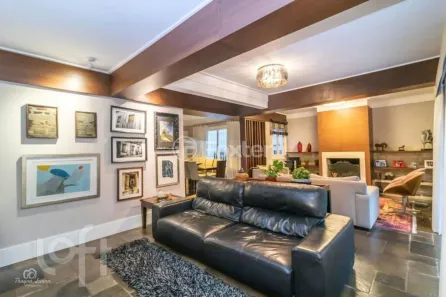 Casa com 4 Quartos à venda, 323m² no Chácara das Pedras, Porto Alegre