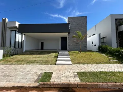 Casa com 3 Quartos à venda, 214m² no Jardim Botânico, Uberlândia