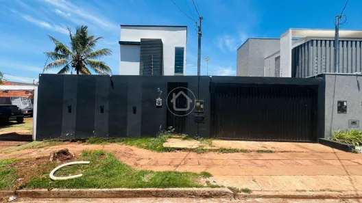 Sobrado com 3 Quartos à venda, 124m² no Centro, Campo Grande