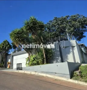 Casa com 3 Quartos à venda, 140m² no Vale do Sol, Nova Lima