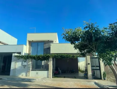 Casa com 3 Quartos à venda, 200m² no , Brasília