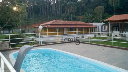 Fazenda/Sítio com 14 Quartos à venda, 1800m² no Vila Nova São Roque, São Roque