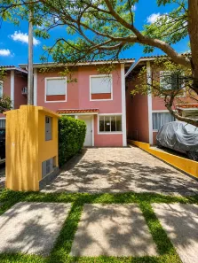 Casa de Condomínio com 2 Quartos à venda, 70m² no Granja Viana, Cotia