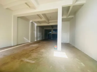 Ponto Comercial para alugar, 250m² no Zona 04, Maringá