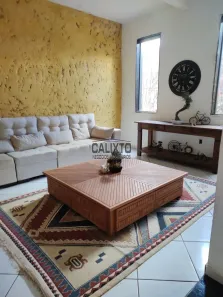 Sobrado com 3 Quartos à venda, 274m² no Laranjeiras, Uberlândia