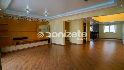 Sobrado com 3 Quartos à venda, 263m² no Vila Pinheirinho, Santo André