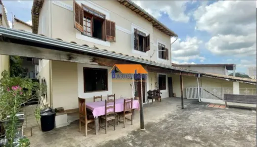 Casa com 6 Quartos à venda, 207m² no Colégio Batista, Belo Horizonte