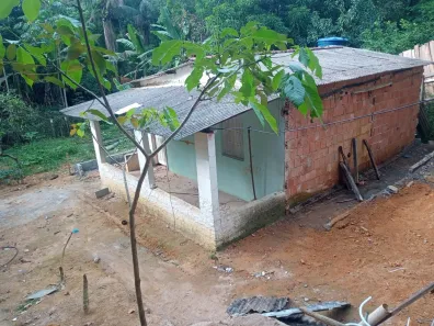 Casa com 2 Quartos à venda, 250m² no Centro, Fundão