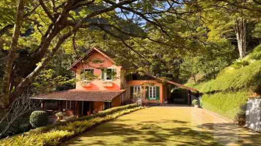 Casa de Condomínio com 5 Quartos à venda, 400m² no Araras, Petrópolis
