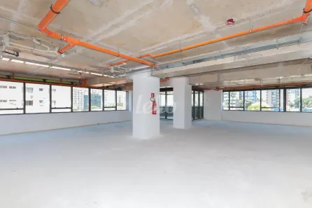 Sala Comercial para alugar, 235m² no Pinheiros, São Paulo
