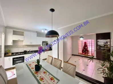 Casa com 3 Quartos à venda, 210m² no Jardim Amélia, Americana