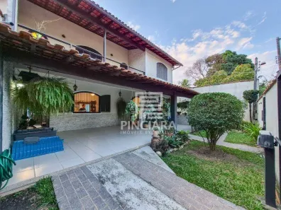 Casa com 6 Quartos à venda, 400m² no Badu, Niterói