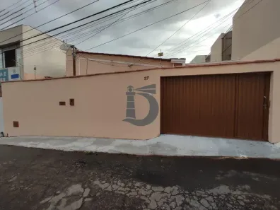 Casa com 3 Quartos à venda, 161m² no Centro, Anápolis