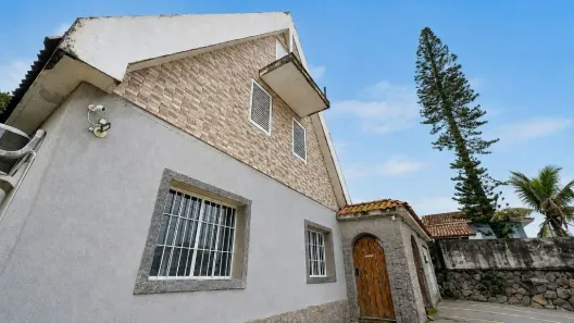 Casa com 9 Quartos à venda, 643m² no Guilhermina, Praia Grande