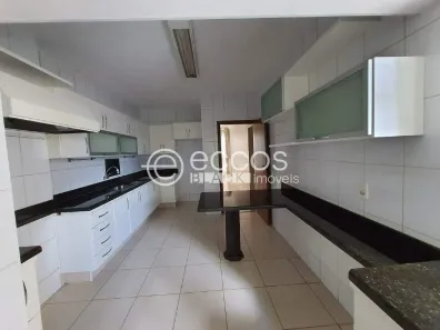 Apartamento com 4 Quartos à venda, 164m² no Centro, Uberlândia