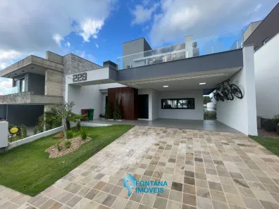 Casa de Condomínio com 3 Quartos à venda, 230m² no Centro, Gravataí