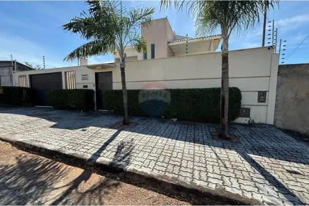Casa com 4 Quartos para alugar, 320m² no Loteamento Santa Luzia, Araguaína