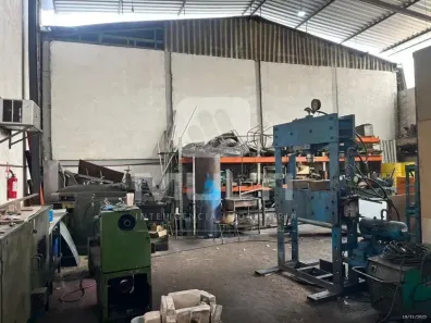 Casa com 1 Quarto à venda, 450m² no Marta Helena, Uberlândia