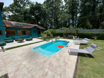 Casa de Condomínio com 4 Quartos à venda, 215m² no Granja Caiapiá, Cotia