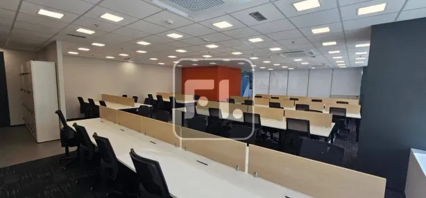 Sala Comercial para alugar, 325m² no Vila Cordeiro, São Paulo