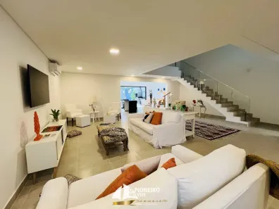 Casa de Condomínio com 4 Quartos à venda, 220m² no Barra do Sahy, São Sebastião